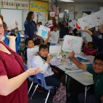 1teacher-elementary-classroom-students-1.jpg